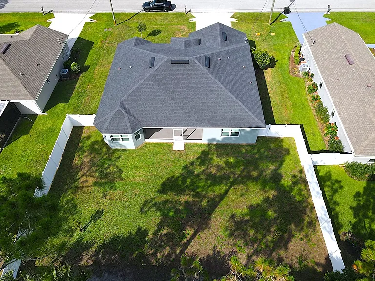37 Pine Croft Ln — Photo 5