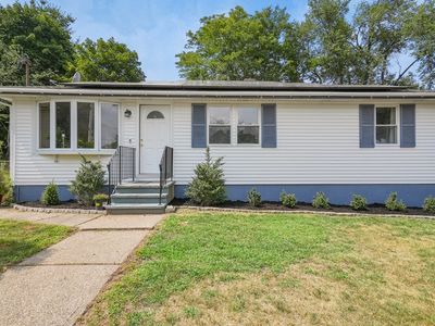 24 Bowling Green Ln, Worcester, MA, 01602
