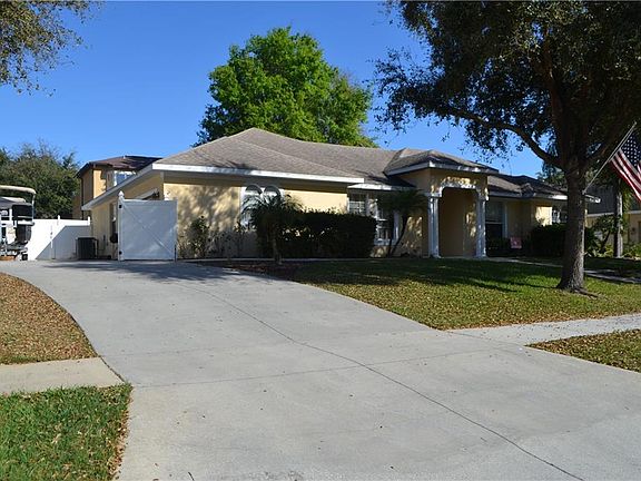 2nd image of 1247 Shorecrest Cir
