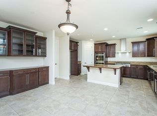 11385 N Via Napoli Dr, Fresno, CA