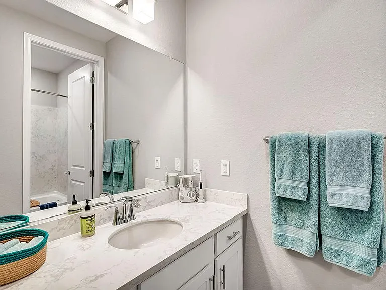 327 Pear Tree Ter #B — Photo 25
