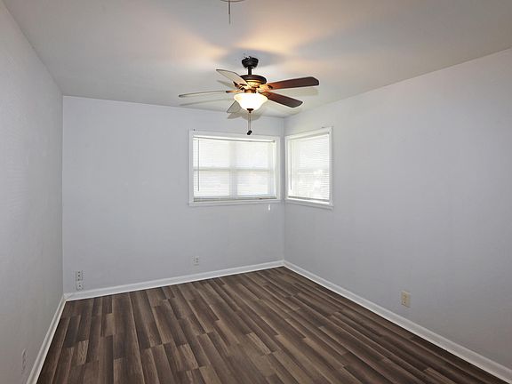 3rd image of 3412 Lynette Dr
