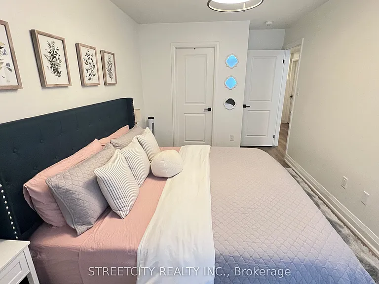 3900 Savoy St E #31 — Photo 12