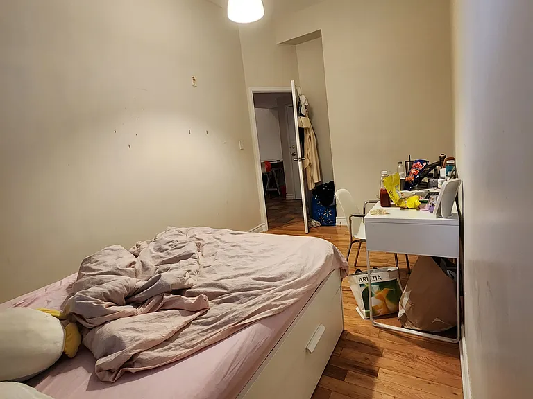 34 Ross St #1C — Photo 7