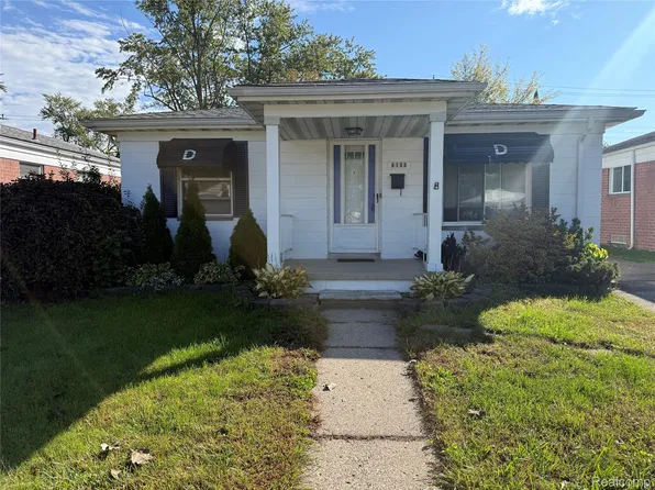 6198 Robindale Ave, Dearborn Heights, MI 48127