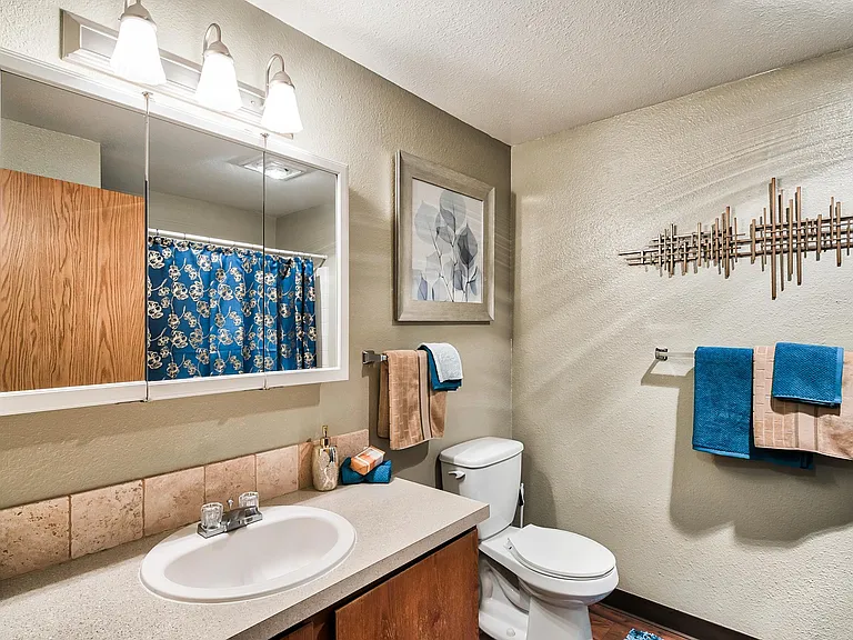 Cascades Apartments — Photo 9