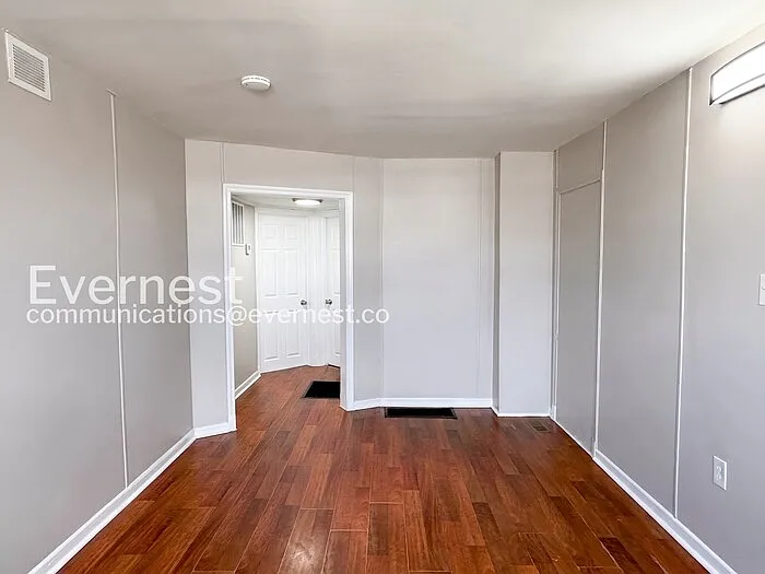 1049 E Patapsco Ave #A — Photo 5