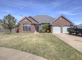 7903 N 125th Cres E, Owasso, OK 74055