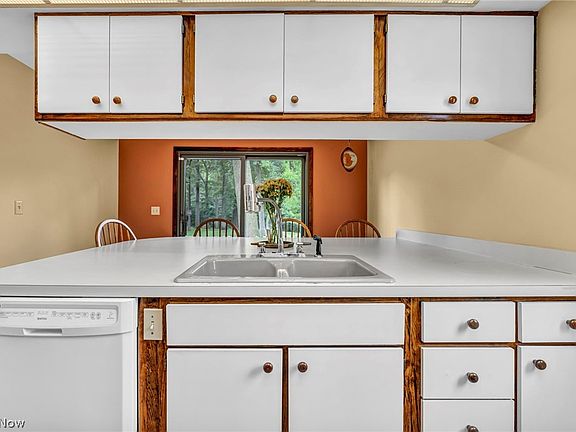 5th image of 25815 Akins Rd