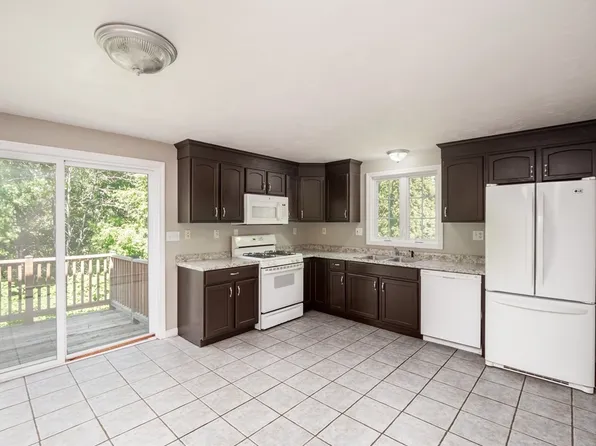 90A Loxwood St, Worcester, MA 01604