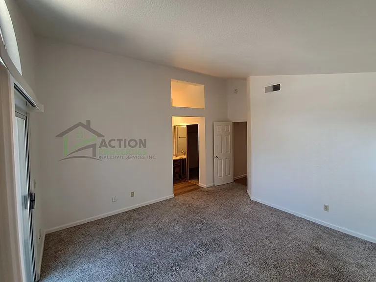 3835 Hunters Glen Pl — Photo 53