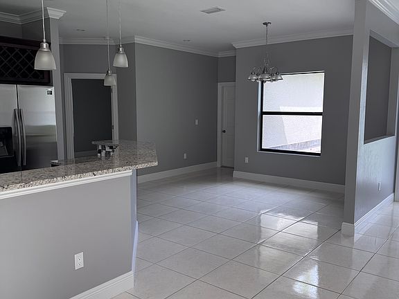 4th image of 2362 52nd Ave NE