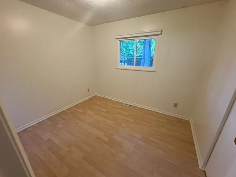 1610 Indian Woods Dr — Photo 10