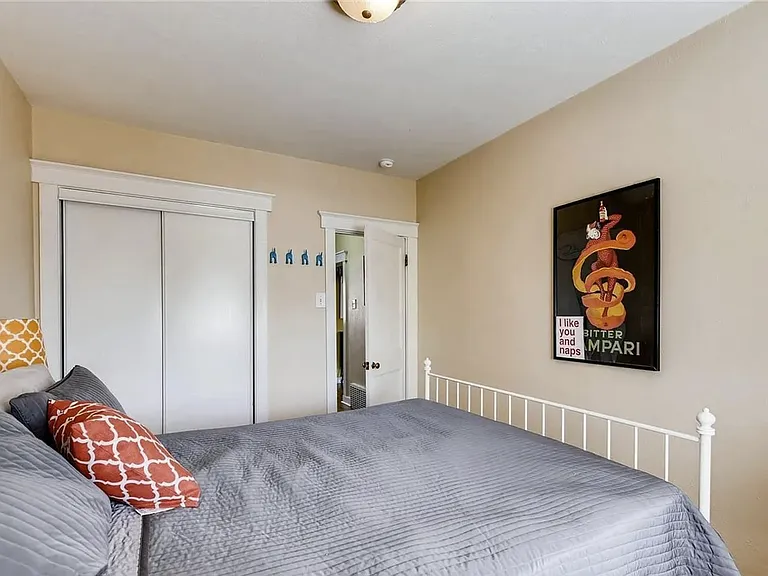 1548 Jackson St — Photo 10