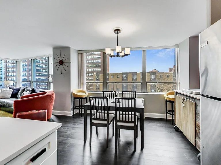 5701 N Sheridan Rd #4A — Photo 5