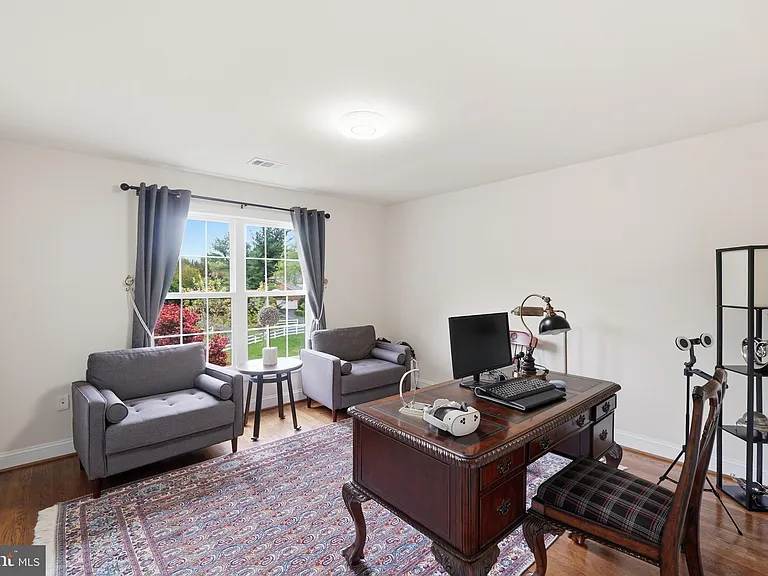 13010 Boswell Ct — Photo 15