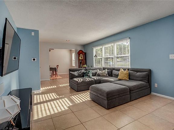 5th image of 7706 Norwood St