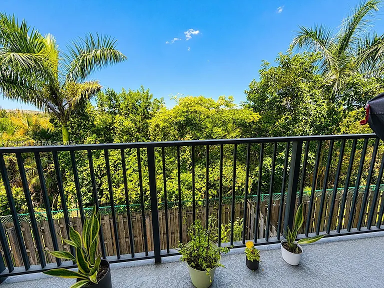 8015 NW 104th Ave #21 — Photo 5