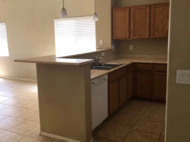 44290 W Neely Dr — Photo 4
