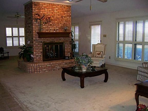 4th image of 3707 Nocona Dr