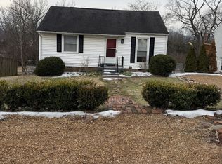 3827 Sentinel Dr, Nashville, TN 37209