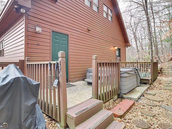3rd image of 148 Gateway Dr