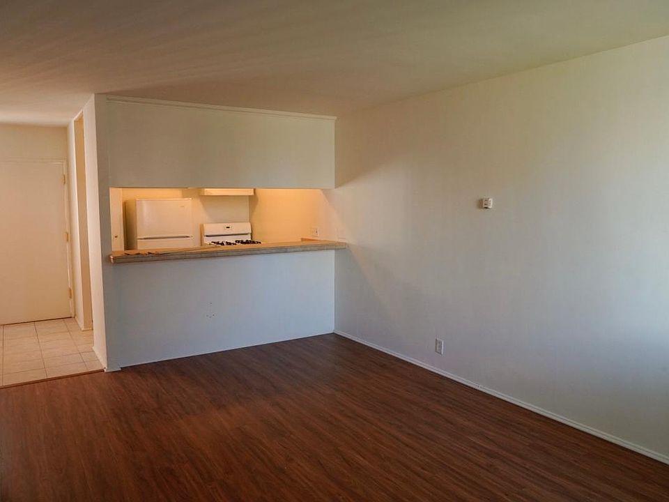 1st image of 628 S Catalina Ave
