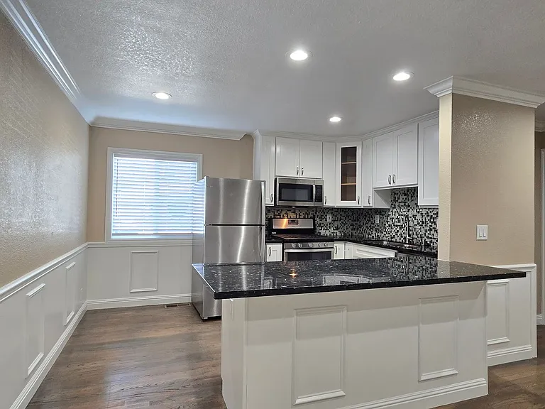 450 California St #1 — Photo 2
