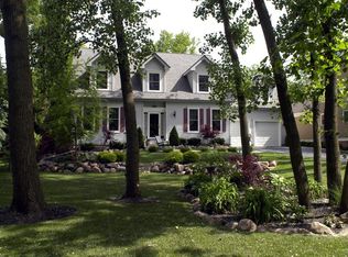 224 W Ellis Ave, Libertyville, IL 60048