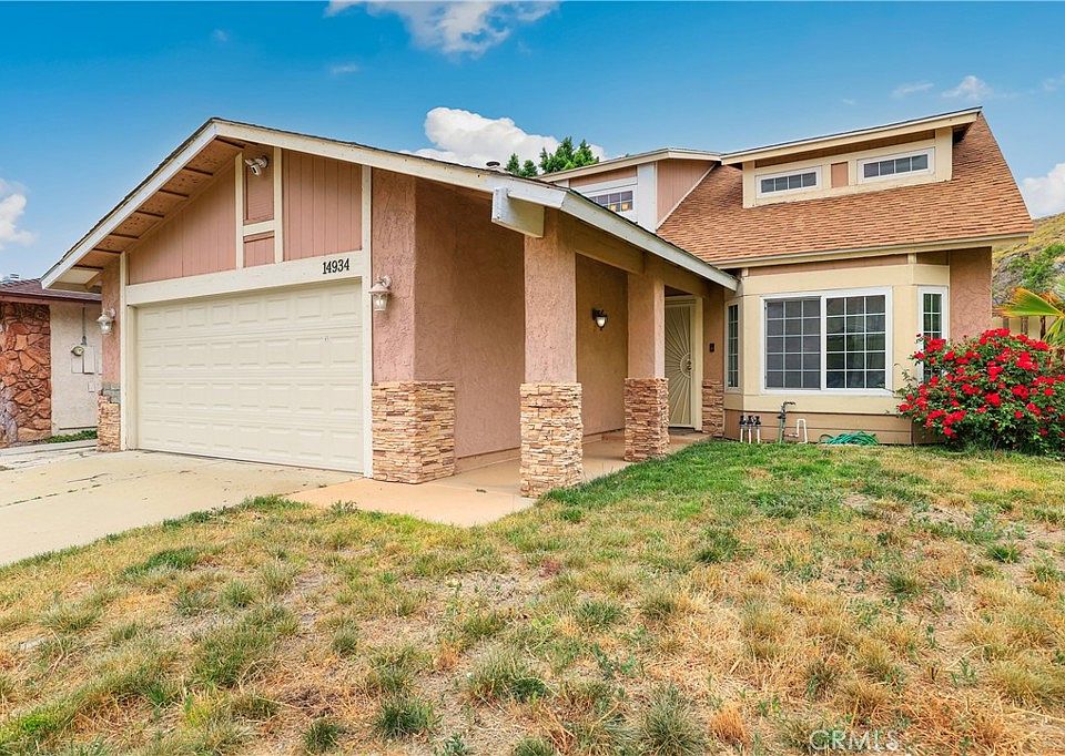1st image of 14934 Woodcrest Dr
