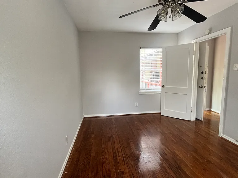 4818 Junius St — Photo 3