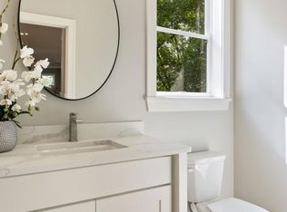 13401 Tudor Rd, Minnetonka, MN 55305