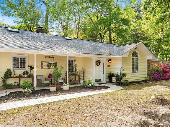 3rd image of 2135 Brunswick Circle