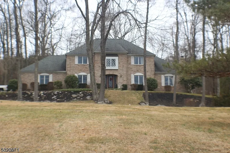 4 Tara Ct photo 1