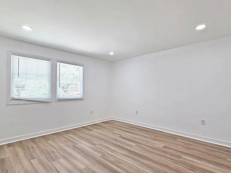 1712 Mount Vernon Ave #E — Photo 6
