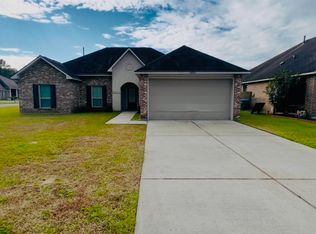 13228 Hazelwood Dr, Denham Springs, LA 70726