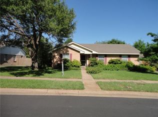 8524 Shagrock Ln, Dallas, TX 75238