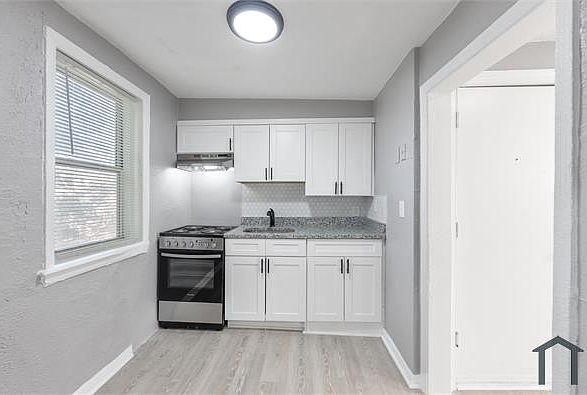 1st image of 3913 Dolfield Ave