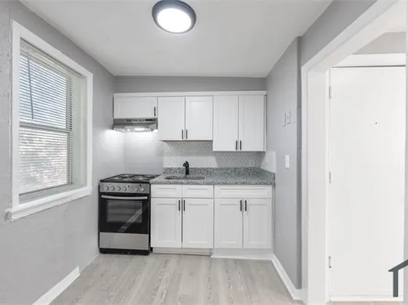 3913 Dolfield Ave, Baltimore, MD 21215
