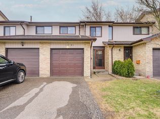 21 Dawson Cres, Brampton, ON L6V3M5