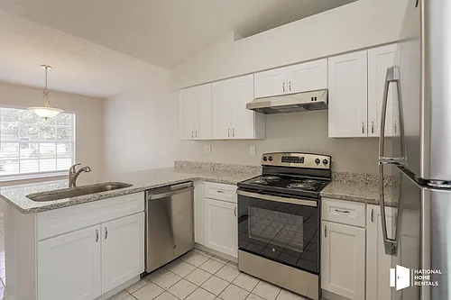 1081 Gary Dr Photo 1