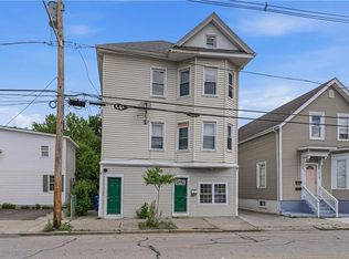 821-823 Potters Ave, Providence, RI 02907