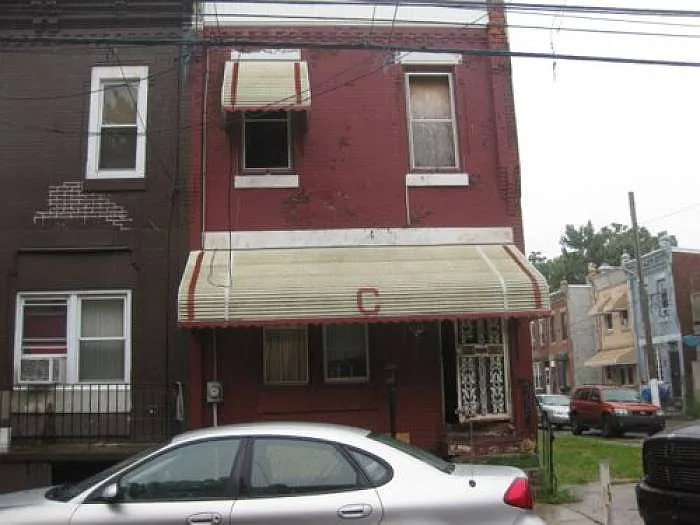 1710 W Huntingdon St photo 1