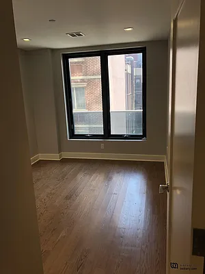 Rented by Batra Group Inc | media 26