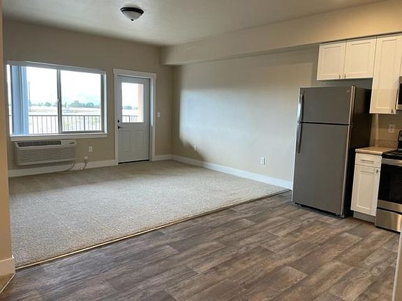 5th image of 5306 Elyn Loop #104