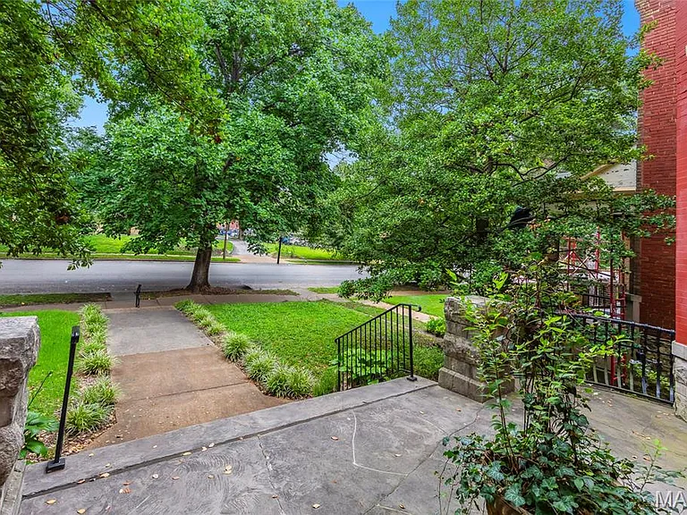 4320 W Pine Blvd #A — Photo 28