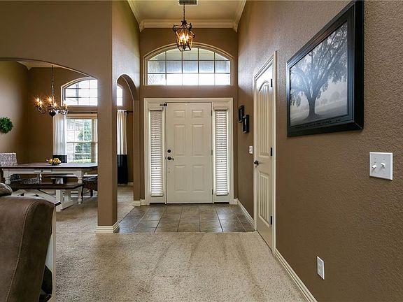 3rd image of 803 W Maci Dr