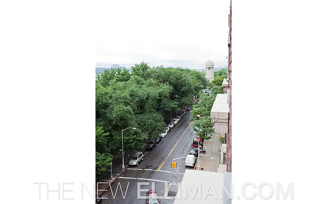 Rented by Douglas Elliman | media 3