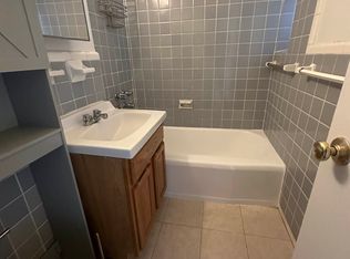 376 S 4th St #4E, Brooklyn, NY 11211