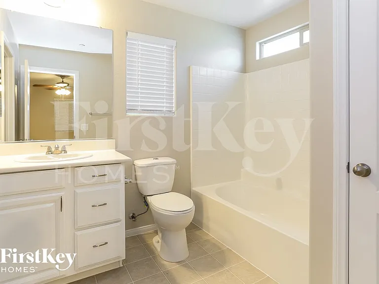 8933 Hand Painted Ct — Photo 13